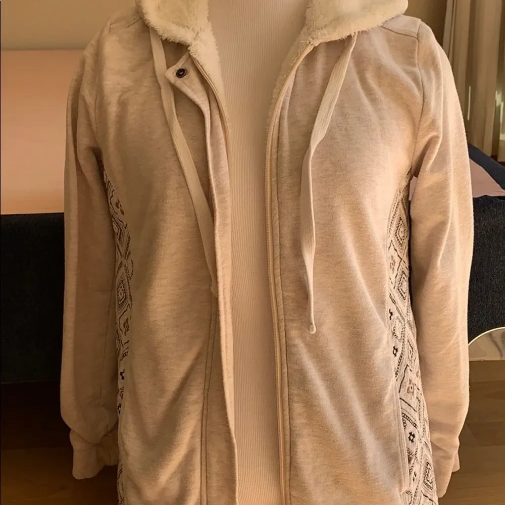 O’Neill Hoodie - Picture 1 of 6